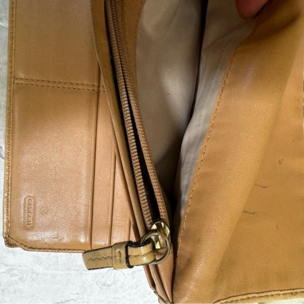 Coach Vintage Soho Leather Wallet Topstitch Neutral Buckle Logo Clutch Organizer - Picture 11 of 16